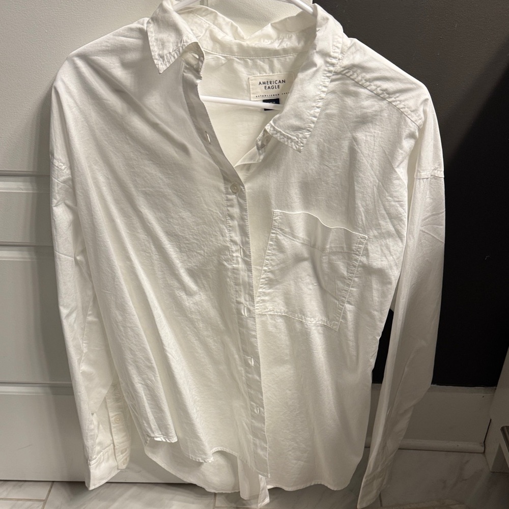 American Eagle Outfitters Men's Crisp White Button Down Shirt